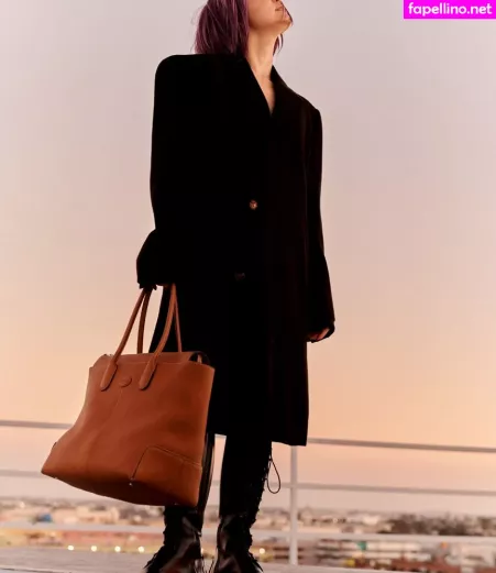 Haley Lu Richardson OnlyFans Thumbnail #G0wKVFV2Zr