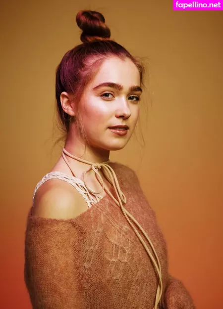 Haley Lu Richardson OnlyFans Thumbnail #LE2cU2UH7F