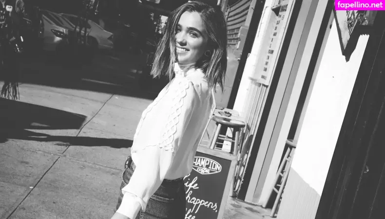 Haley Lu Richardson OnlyFans Thumbnail #WdcnQY0DIl