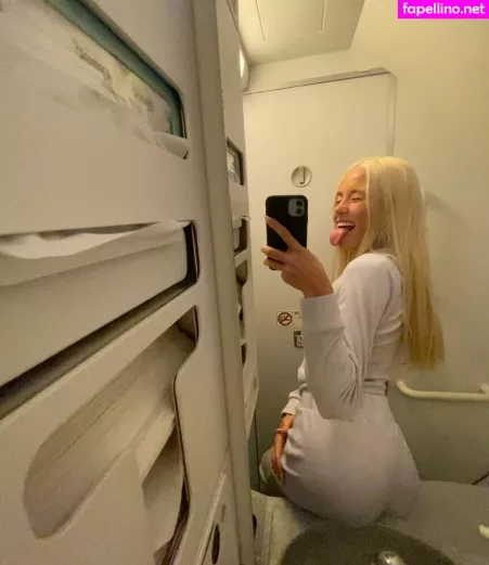 Haleyandersn OnlyFans Thumbnail #xf4uvBUMiv