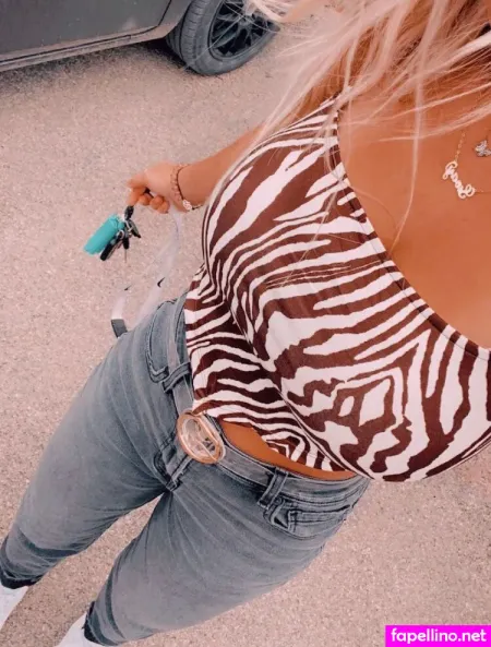 Haleylarsonnn OnlyFans Thumbnail #CgL9t0nkRh