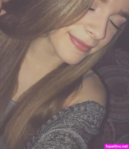 Haleylarsonnn OnlyFans Thumbnail #qWVHDZyoUC