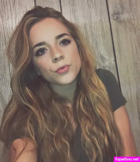 Haleylarsonnn OnlyFans Thumbnail #xe4OfyZ9nq