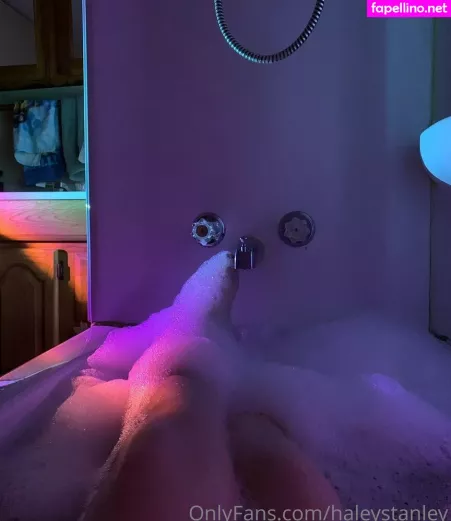 Haleystanleyy OnlyFans Thumbnail #UMrIVQnLUV