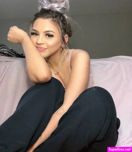 Halle Kirk OnlyFans Thumbnail #c0njCVzbkz