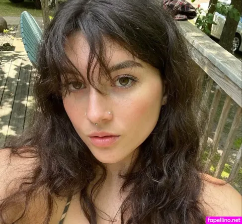 Halle Nottage OnlyFans Thumbnail #BcpK8k5NvR