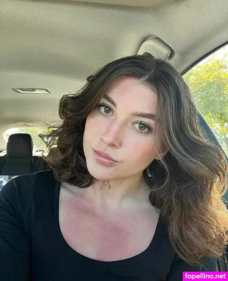 Halle Nottage OnlyFans Thumbnail #ZgYk0OWqYA