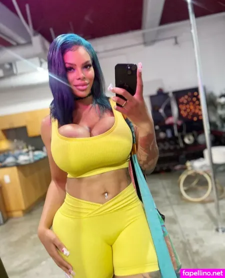 Hallehayestv OnlyFans Thumbnail #AbogaM2pHa
