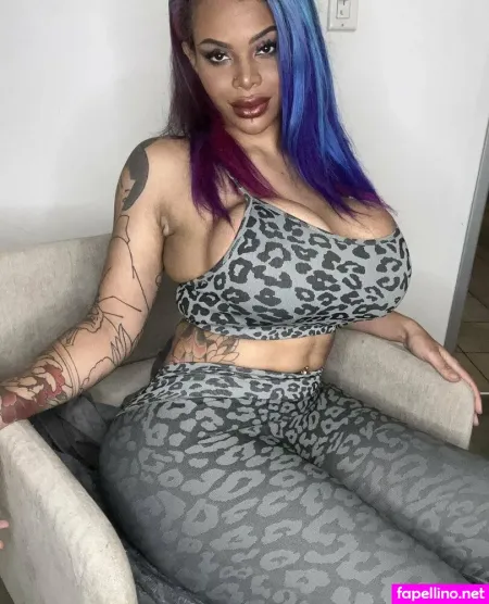 Hallehayestv OnlyFans Thumbnail #zRbFA1m7JP