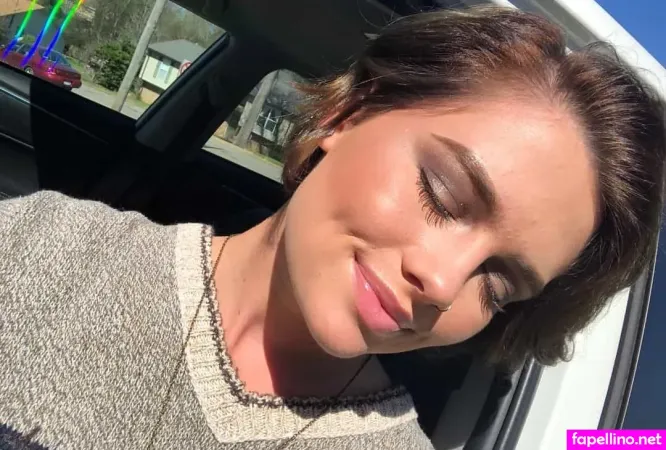 Hallie Clark OnlyFans Thumbnail #OFtWQPHLqC