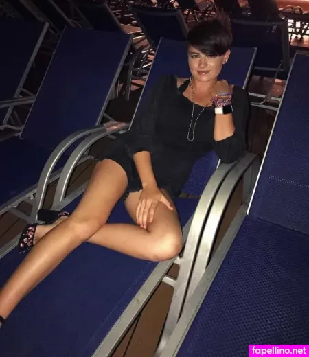 Hallie Clark OnlyFans Thumbnail #cX6sygSDxC
