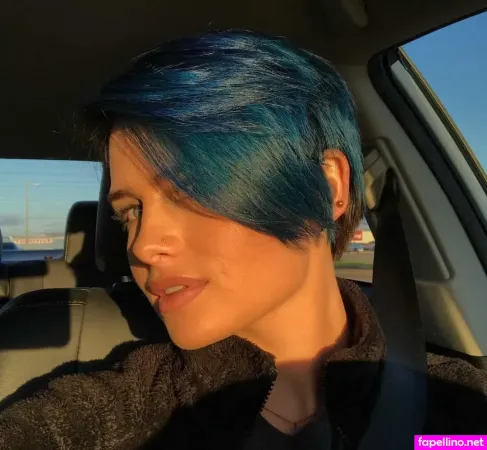 Hallie Clark OnlyFans Thumbnail #ogHCIGLRn9