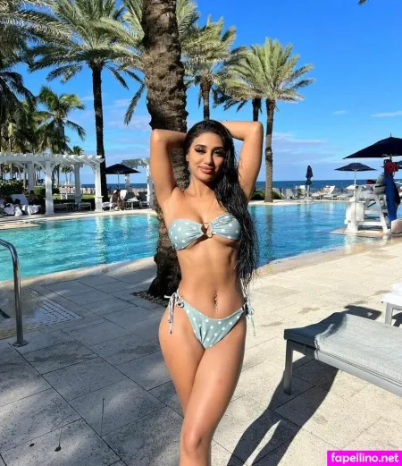 Hallie Pellegrini OnlyFans Thumbnail #zcnXtYisSQ