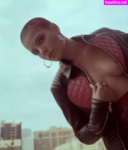 Halsey OnlyFans Thumbnail #OxjkCn2fEf