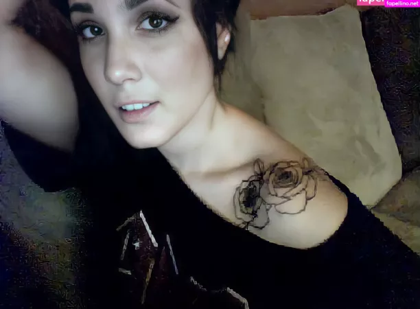 Halsey OnlyFans Thumbnail #TtavM0oiWc