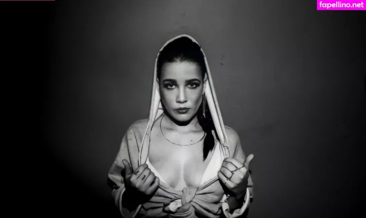 Halsey OnlyFans Thumbnail #blX9WuSk5h