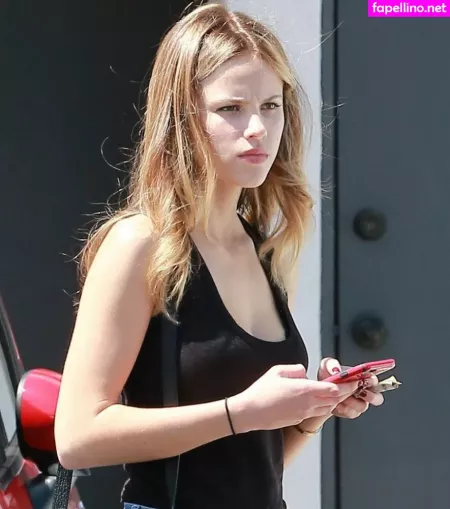 Halston Sage OnlyFans Thumbnail #9zkIQSn5dg