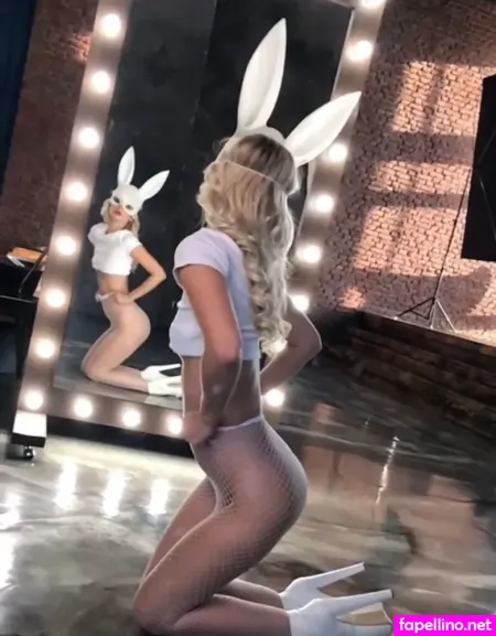 Hana Chomaniova OnlyFans Thumbnail #p0uX02aRsh