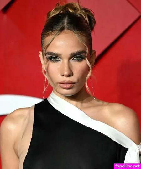 Hana Cross OnlyFans Thumbnail #CY5DVVp9Ef