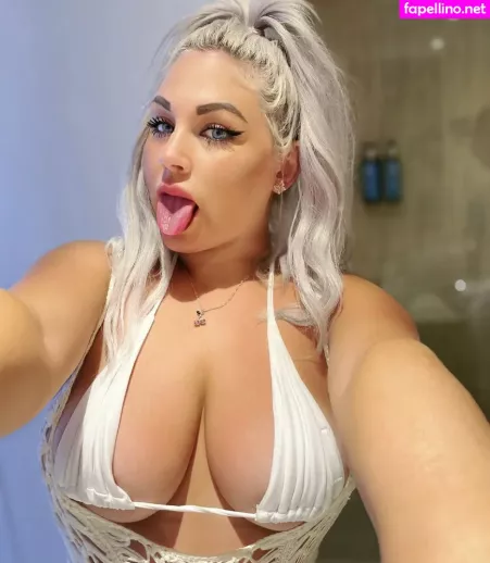 Hanahbbyx OnlyFans Thumbnail #KMU6DXrIs1