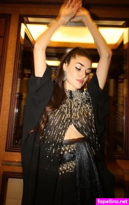 Hande Ercel OnlyFans Thumbnail #1JfishO9lB