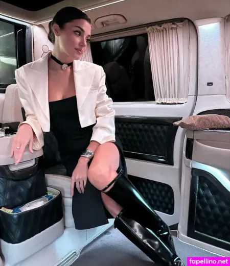 Hande Ercel OnlyFans Thumbnail #BARdoYw1IC