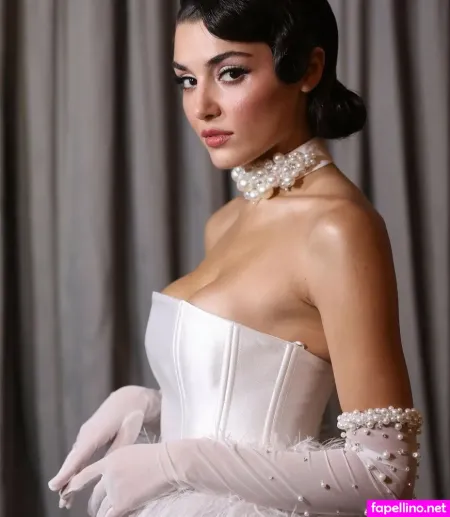 Hande Ercel OnlyFans Thumbnail #ZLF0ybhH0A