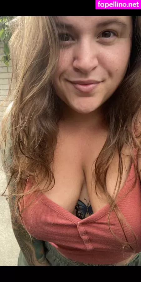 Handfulheather OnlyFans Thumbnail #8a7ofJtn82