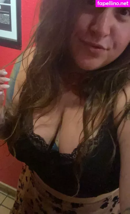 Handfulheather OnlyFans Thumbnail #voU0iT4odc