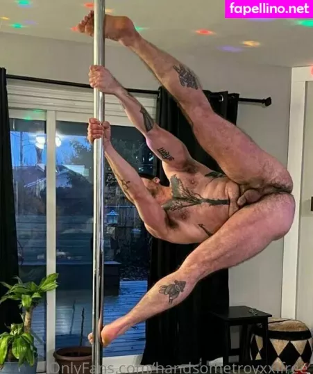 Handsometroyxxlfree OnlyFans Thumbnail #Cew2dEqSPq