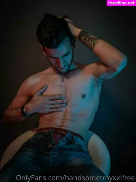 Handsometroyxxlfree OnlyFans Thumbnail #QYOxtMF8Yu