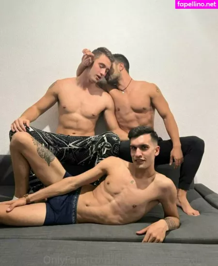 Handsometroyxxlfree OnlyFans Thumbnail #R5t31MiMqB