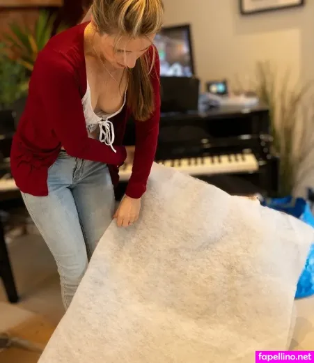 Handsonkatie OnlyFans Thumbnail #4xIZM87AuB