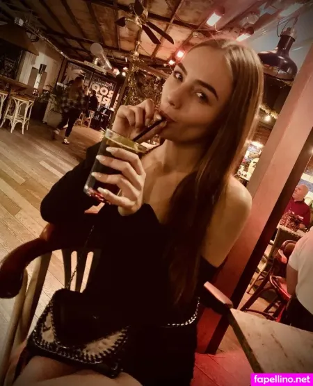 Hania X OnlyFans Thumbnail #RC11RQn2Nw
