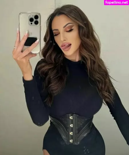 Hanna Carter OnlyFans Thumbnail #9yvPrYewif
