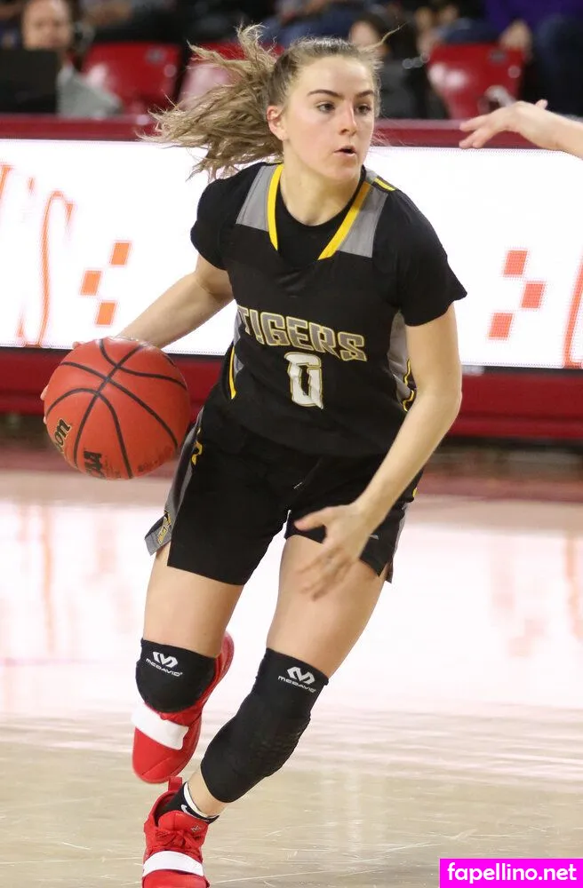 Hanna Cavinder Nude Leaked OnlyFans Photo #NsegOCT1Kt