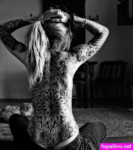 Hanna Heartwork OnlyFans Thumbnail #QxXiWUZbFk