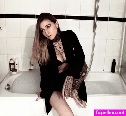 Hanna Heartwork OnlyFans Thumbnail #nUPlIRbp6k