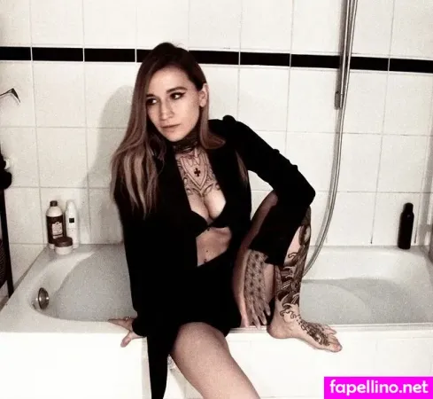 Hanna Heartwork OnlyFans Thumbnail #qiZnHwQuVC