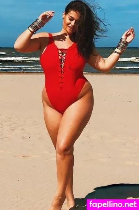 Hanna Maria Wilperath OnlyFans Thumbnail #j8QH82dO6S