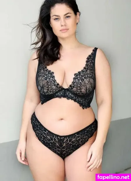 Hanna Maria Wilperath OnlyFans Thumbnail #t7nKPyydEr