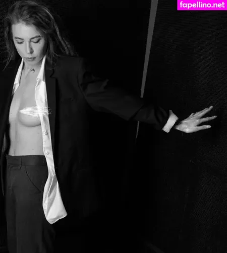 Hanna Mykhailova OnlyFans Thumbnail #YIKg8DKX6L