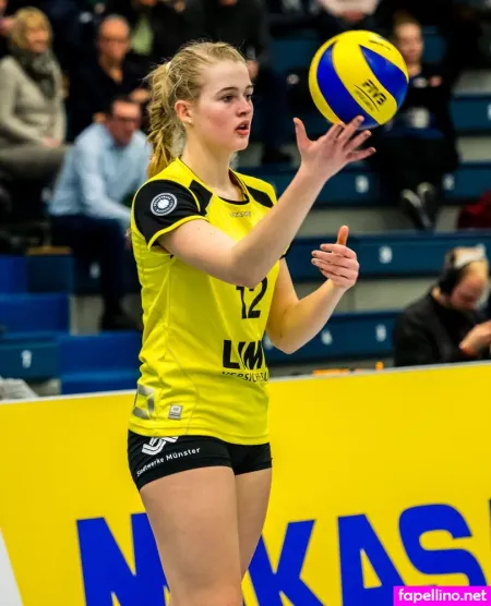 Hanna Orthmann OnlyFans Thumbnail #9gOde1rWHJ