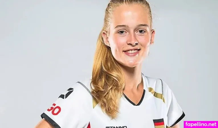 Hanna Orthmann OnlyFans Thumbnail #OPeZBo3N47