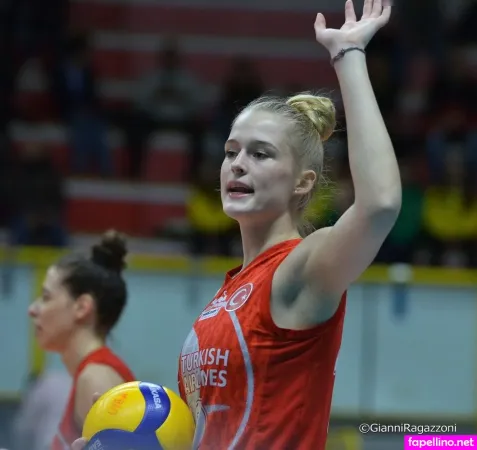 Hanna Orthmann OnlyFans Thumbnail #Zsb7Z2Ki0E