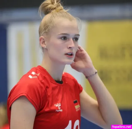 Hanna Orthmann OnlyFans Thumbnail #dBFeTlbDzL