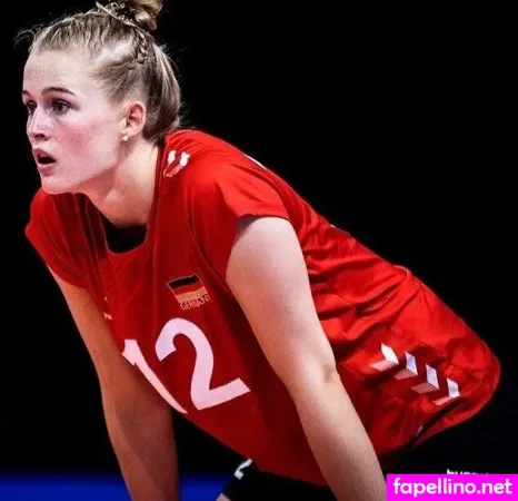 Hanna Orthmann OnlyFans Thumbnail #v72kXNGuI6