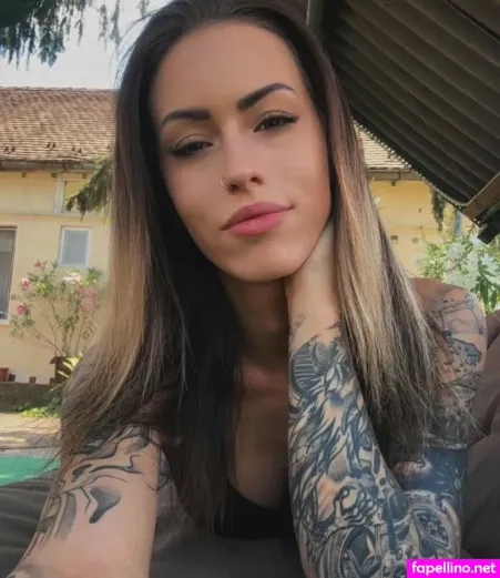 Hanna Pinter OnlyFans Thumbnail #GVk1aP0dLV