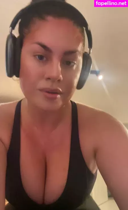 Hanna Wilperath OnlyFans Thumbnail #KuQWHLTkRM