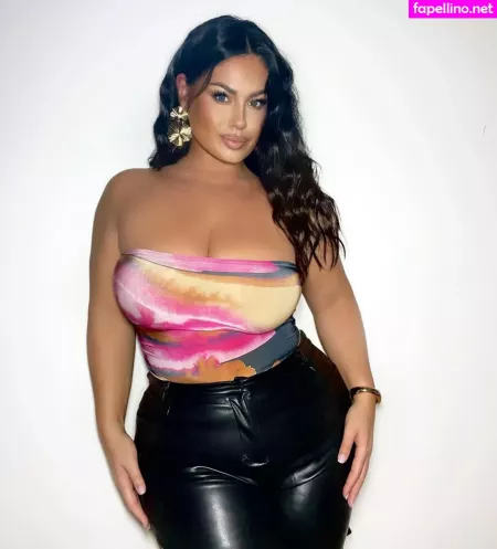 Hanna Wilperath OnlyFans Thumbnail #TQ6VjOpT8x